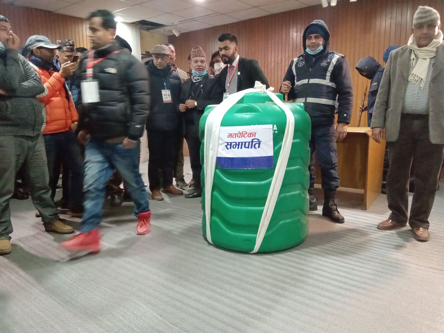 ४६८१ मत खस्यो, सभापतिको मत गन्न थालेको ३ घण्टामै परीणाम आउने